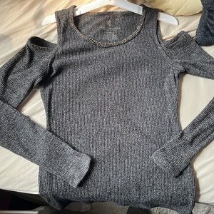 Juicy Couture long Cold Shoulder Top